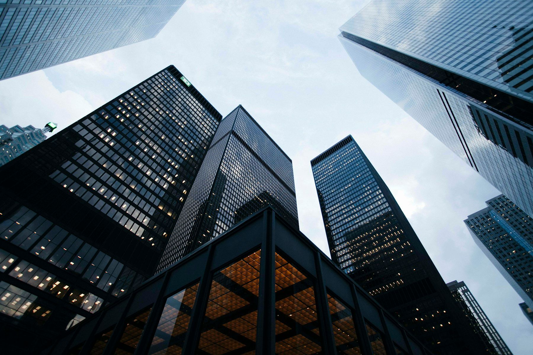 CFIUS Stakeholder Communications for Foreign Investors: What to Prepare Before Washington Scrutiny